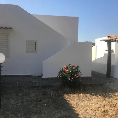 Vacanza Villaggio Mancuso Holiday home *